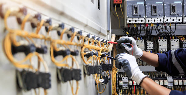 Professional Electrician technician working in Nolanville, TX